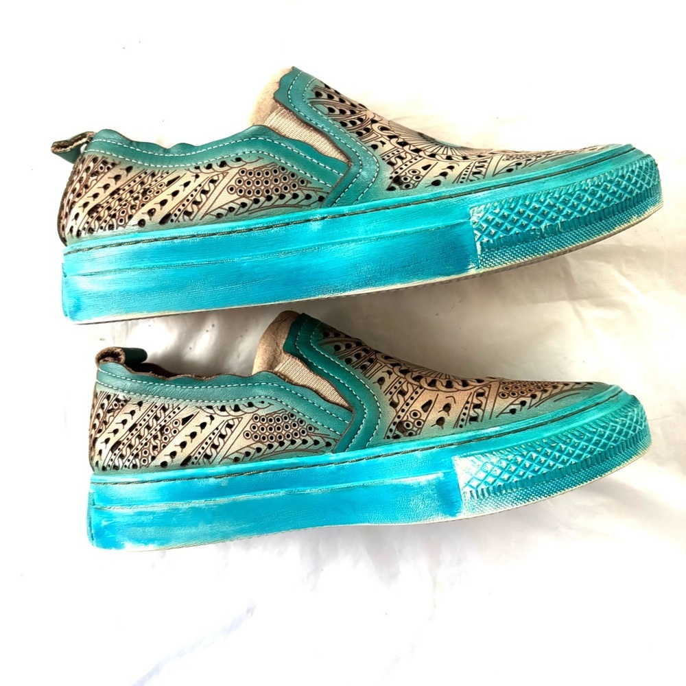 L'ATISTE Hanna Slip On Sneakers Loafers Blue Cream Scallop trim SZ 5 WORN 1X - Picture 6 of 14